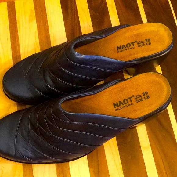 Naot Shoes - NAOT Slide Clogs